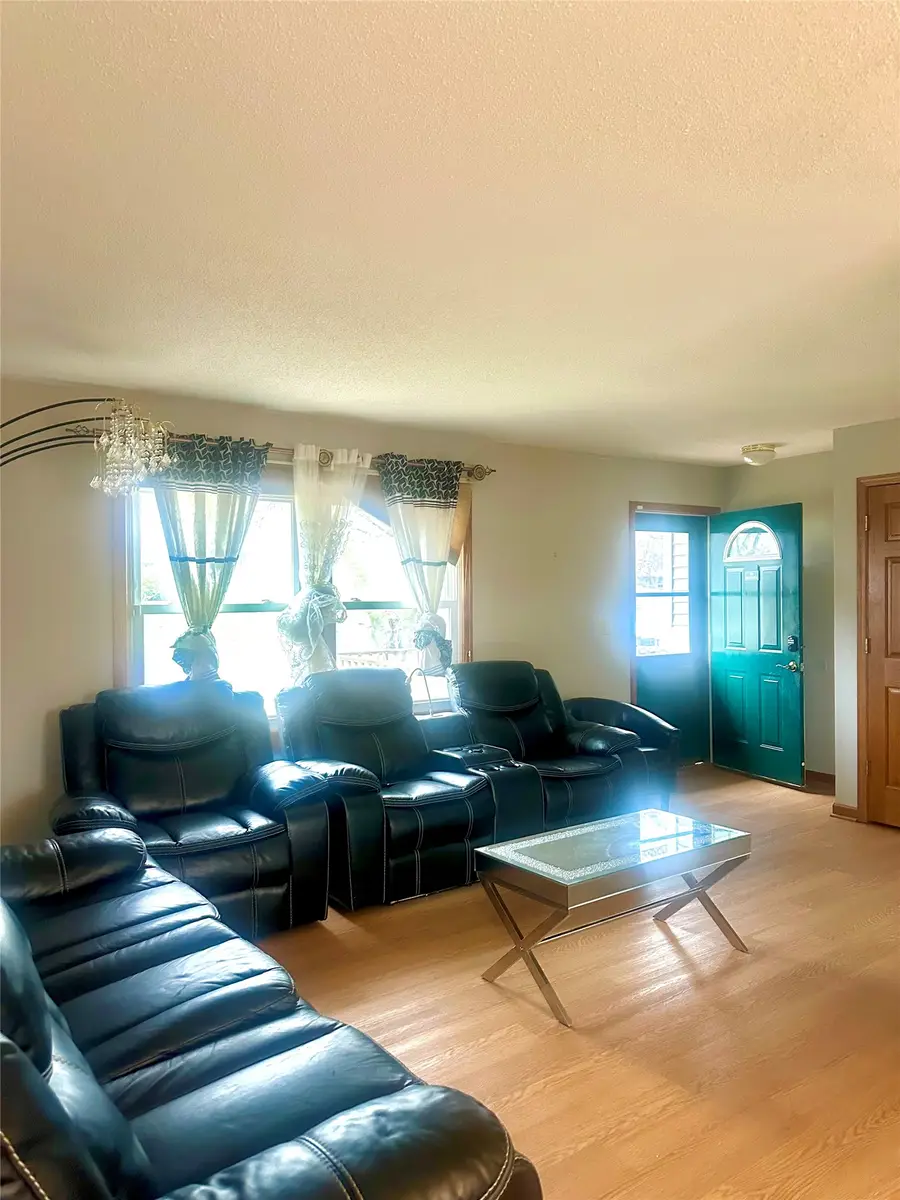 315 E Philip Street, Des Moines, IA 50315 - #3