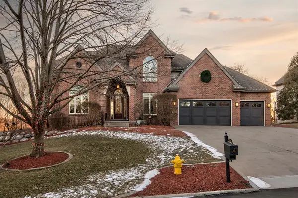 5526 Little Leaf Trail, West Des Moines, IA 50266