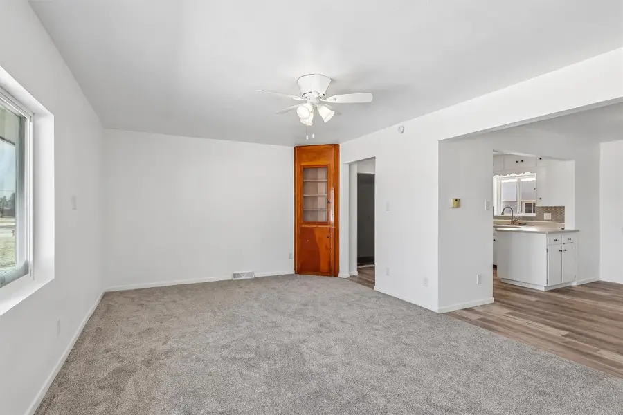 713 E Jasper Street, Pleasantville, IA 50225 - #3