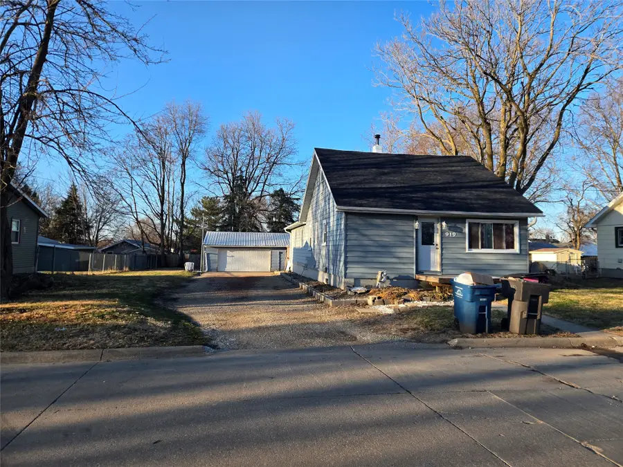 919 Randolph Street, Des Moines, IA 50315 - #2