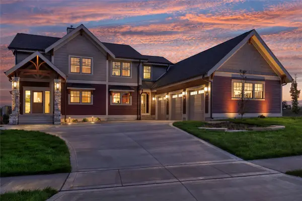 11988 Meadow Springs Drive, Johnston, IA 50131