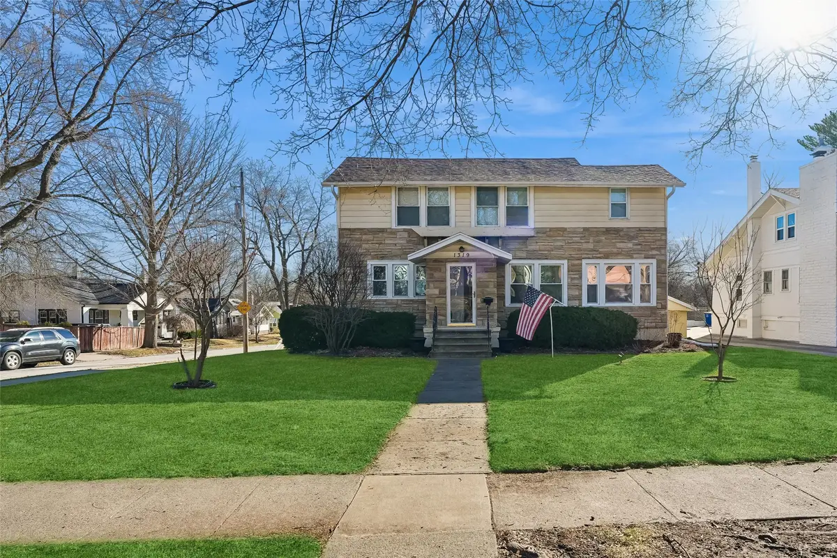1319 39th Street, Des Moines, IA 50311 - #1
