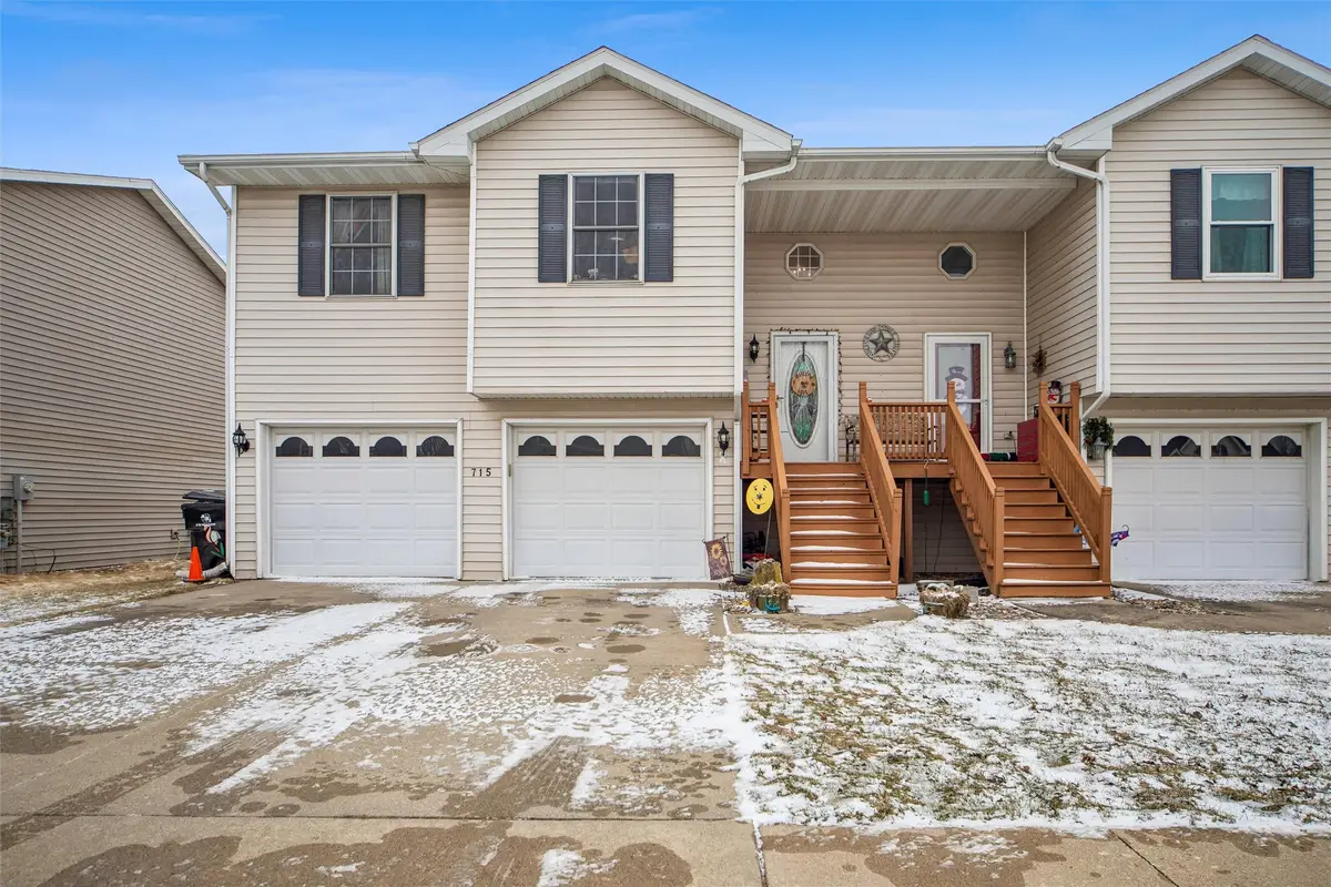 715 SE Kensington Road, Ankeny, IA 50021 - #1