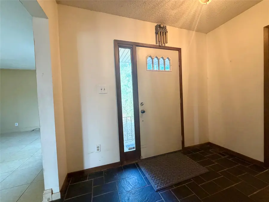 3006 Fleur Drive, Des Moines, IA 50321 - #3