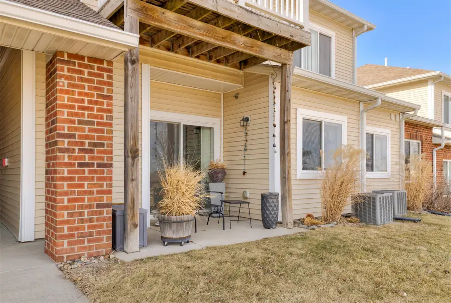 1805 SW White Birch Circle #6, Ankeny, IA 50023 - #3