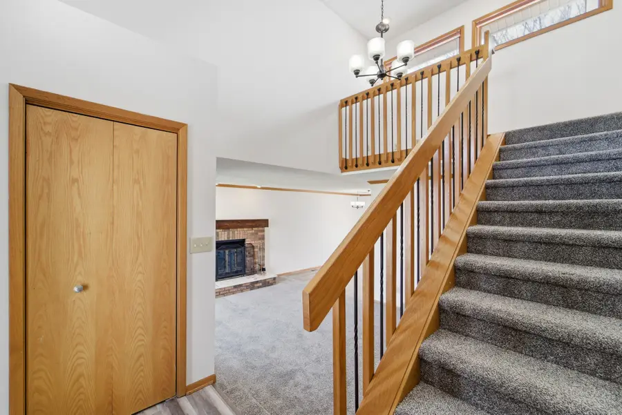 1420 NW 91st Street, Clive, IA 50325 - #3