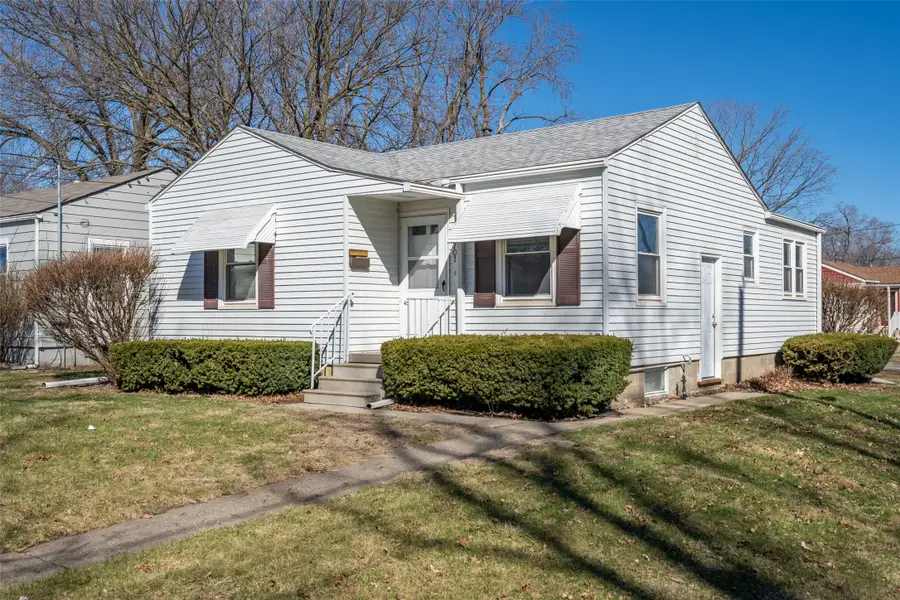 5701 Holcomb Avenue, Des Moines, IA 50310 - #2