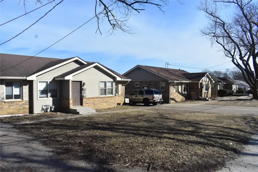 2741 Boston Avenue, Des Moines, IA 50310 - #2