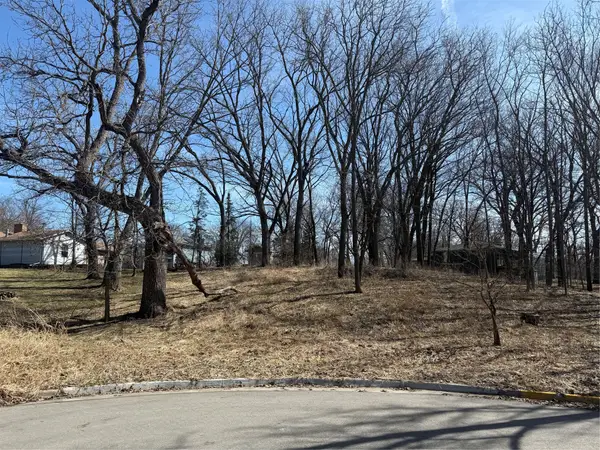 802 Phoenix Circle, Ames, IA 50014