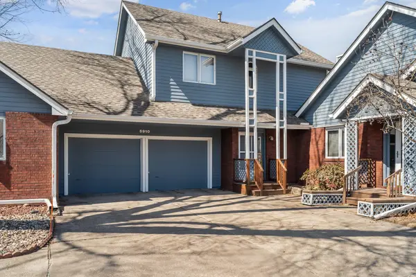 5910 Aspen Circle, Johnston, IA 50131