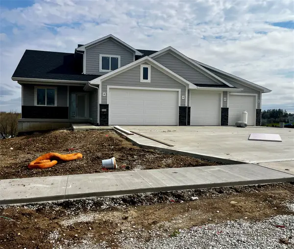 320 Van Buren Drive, Van Meter, IA 50261