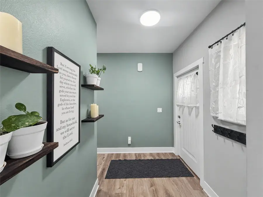 421 N 9th Street, Adel, IA 50003 - #3