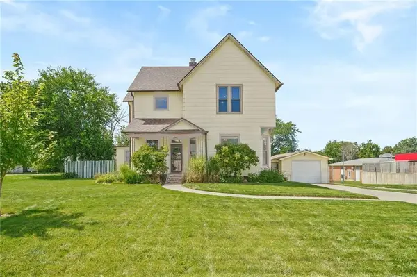 605 S Jefferson Way, Indianola, IA 50125