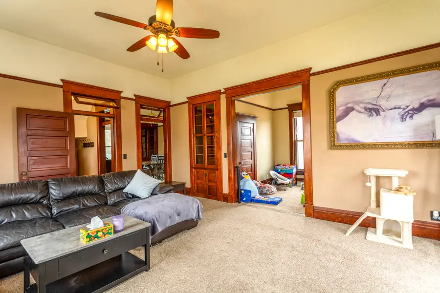 605 S Jefferson Way, Indianola, IA 50125 - #2