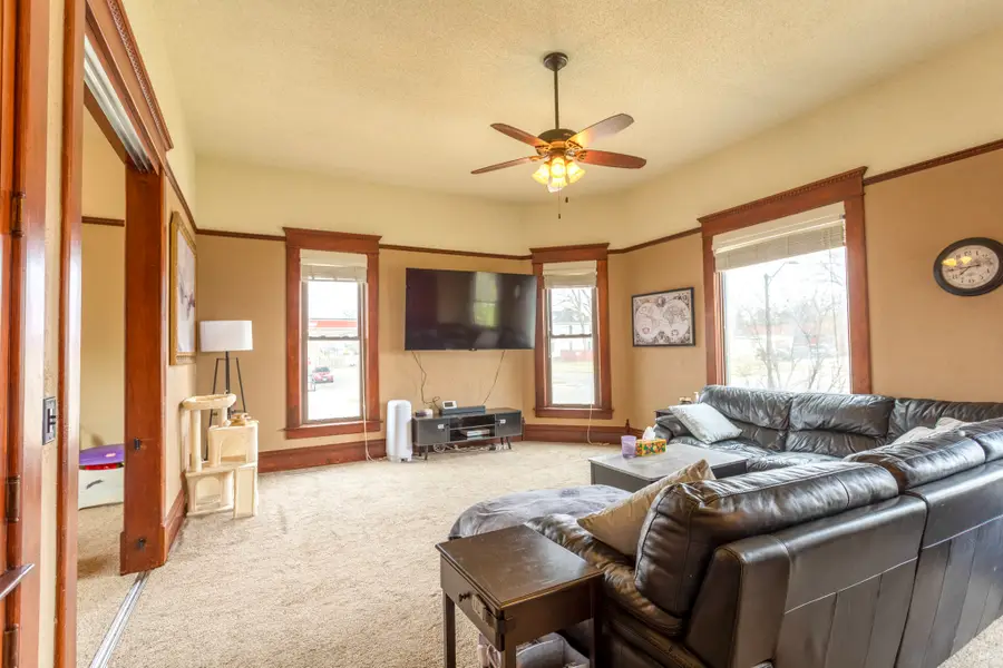 605 S Jefferson Way, Indianola, IA 50125 - #3