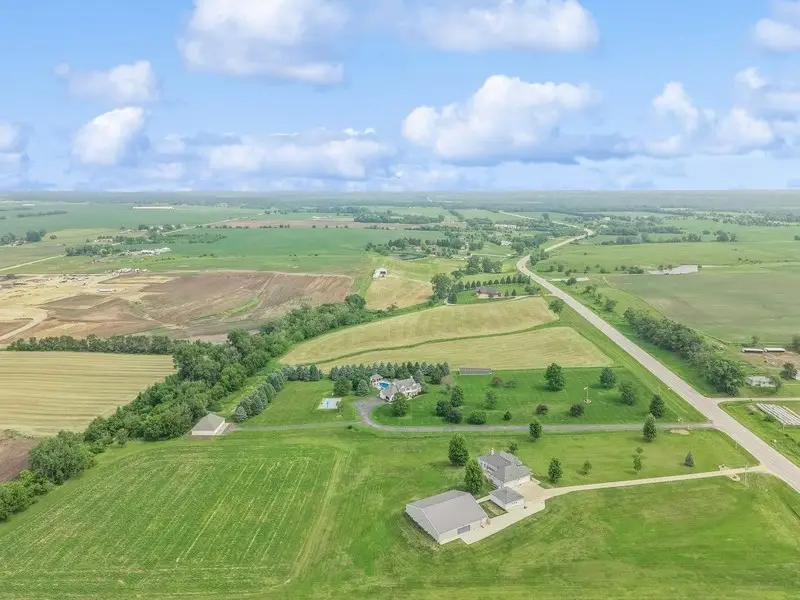 18567 Y Avenue, Granger, IA 50109 - #2