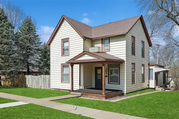 509 E Robinson Street, Knoxville, IA 50138