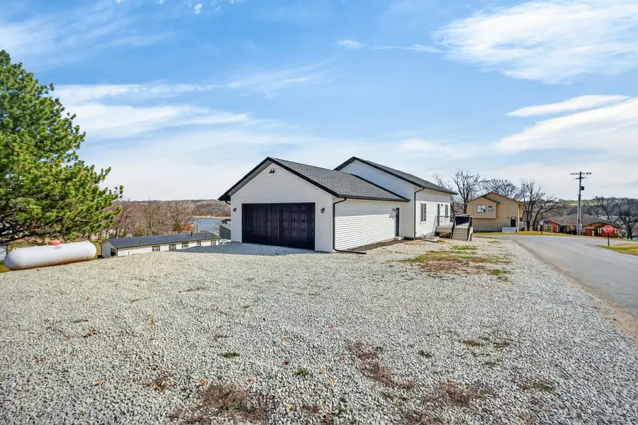 8479 Lakeshore Drive, Dexter, IA 50070 - #3