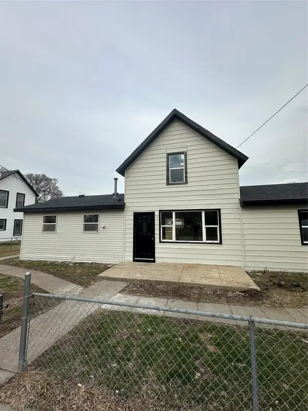 621 SE 9th Street, Des Moines, IA 50309