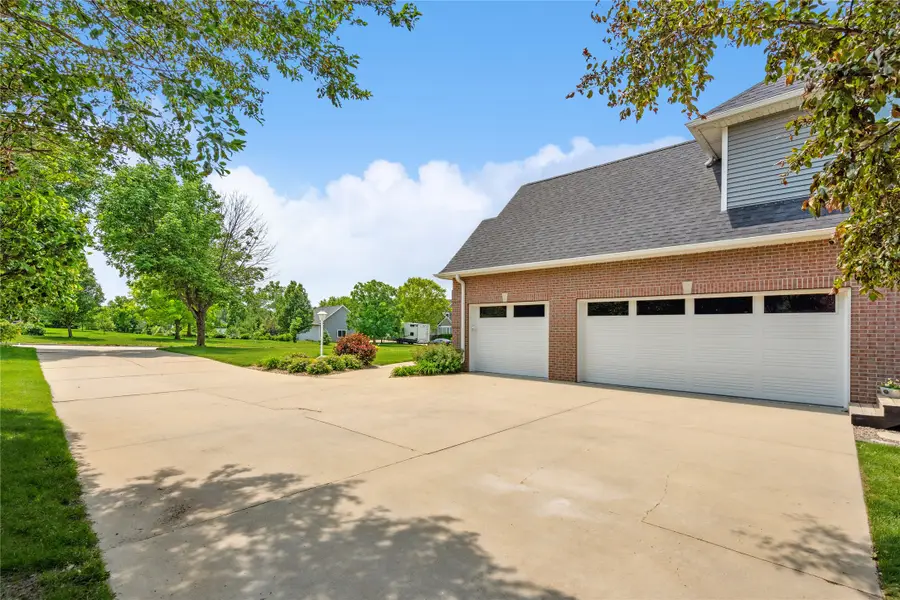 11875 NW Oaktree Drive, Grimes, IA 50111 - #3