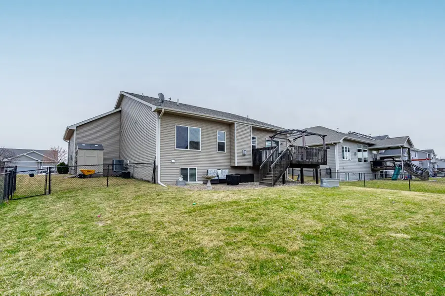 2060 SE Parkview Crossing Drive, Waukee, IA 50263 - #2