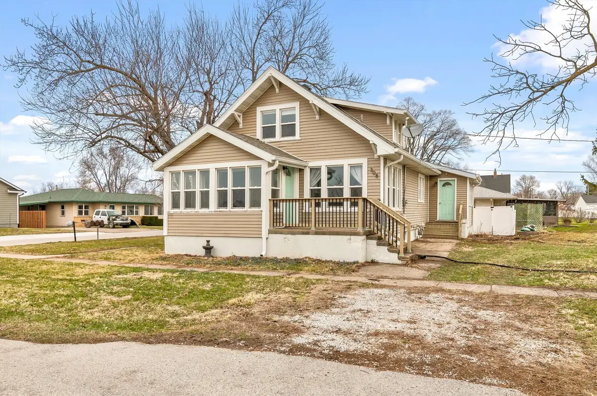 308 W 5th Street, Woodward, IA 50276 - #1