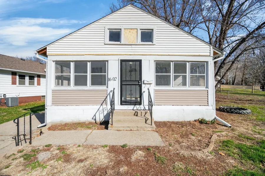 1602 Wilson Avenue, Des Moines, IA 50316 - #2