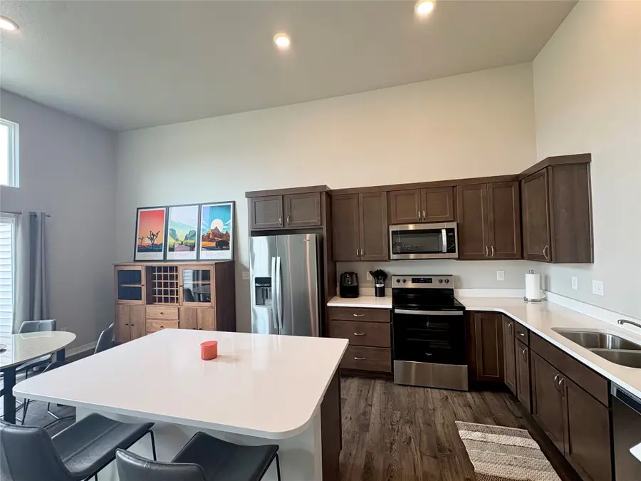 9773 Turnpoint Drive, West Des Moines, IA 50266 - #2