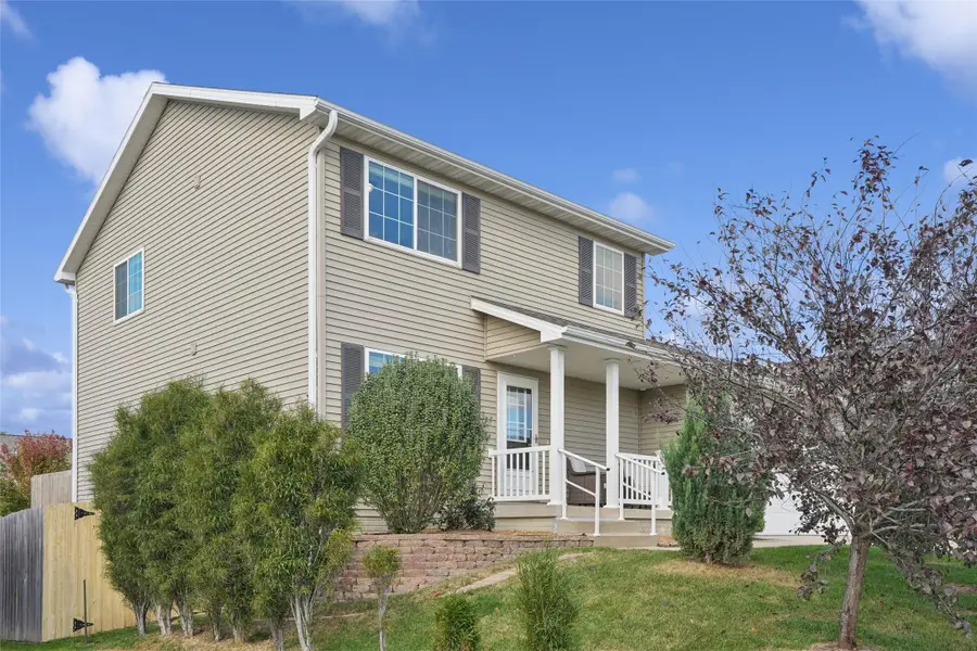 1215 S 4th Street, Indianola, IA 50125 - #2