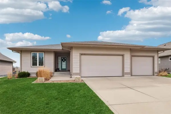1315 Bailey Court, Adel, IA 50003