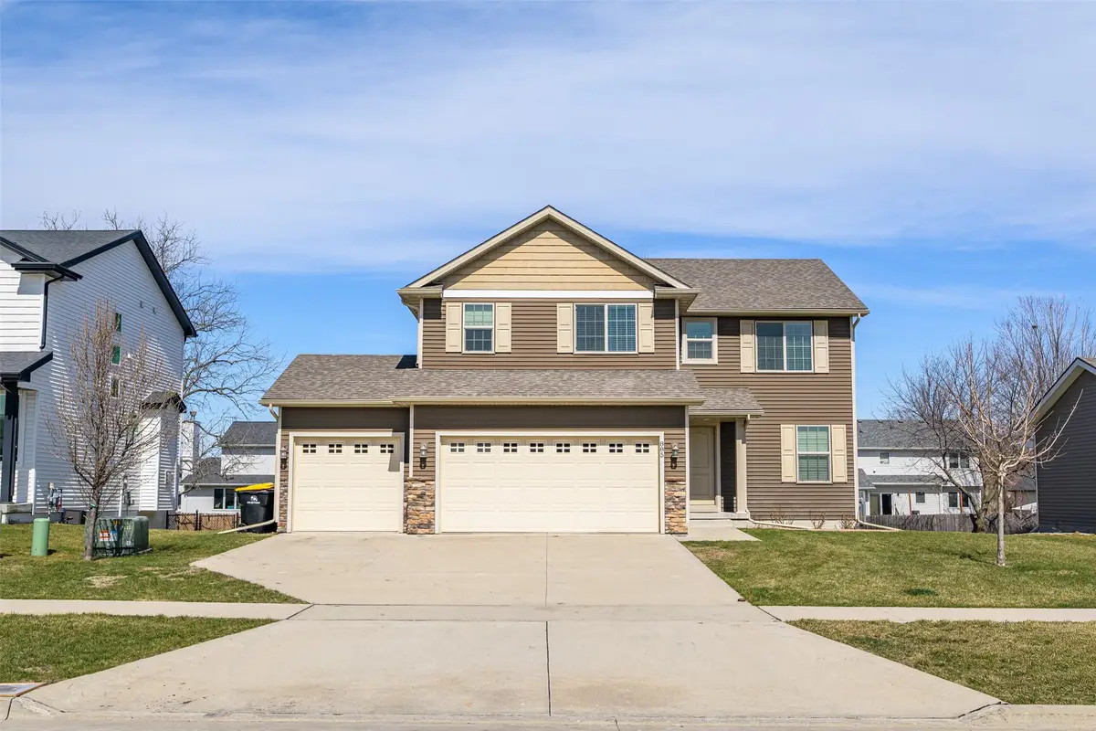 885 Northview Drive, Waukee, IA 50263 - #1
