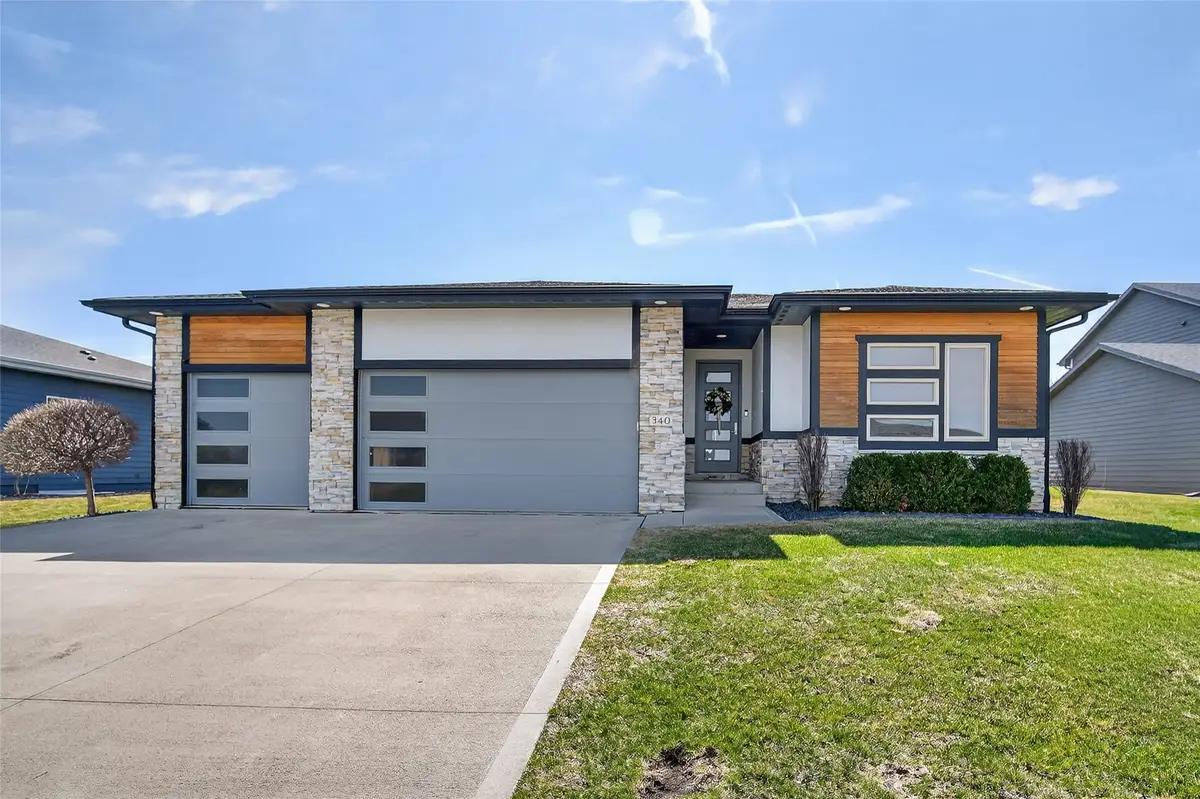 340 NE Hawk Circle, Waukee, IA 50263 - #1