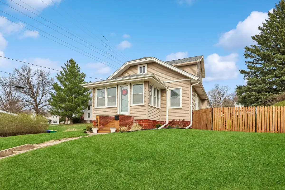 204 S 5th Street, Guthrie Center, IA 50115 - #1