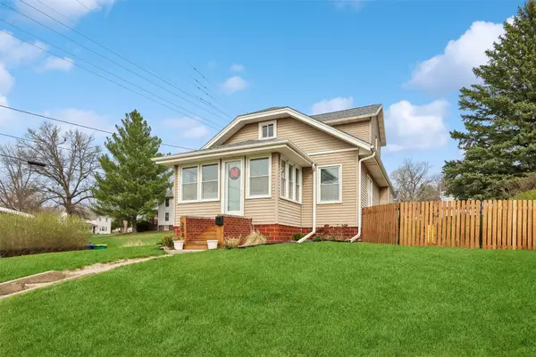 204 S 5th Street, Guthrie Center, IA 50115