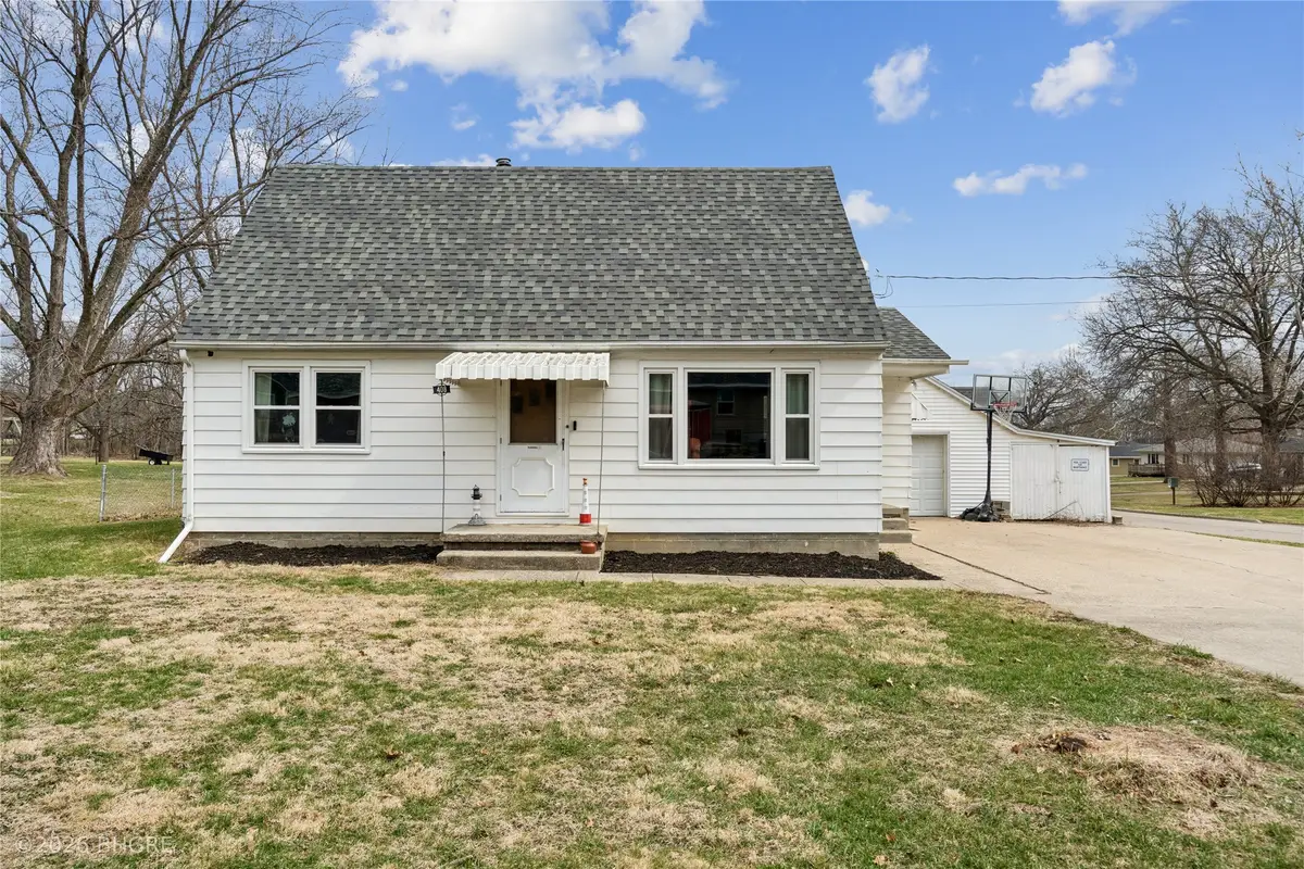 408 Center Street, Norwalk, IA 50211 - #1