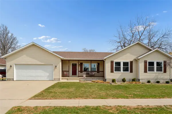 500 S Veverka Drive, Prairie City, IA 50228