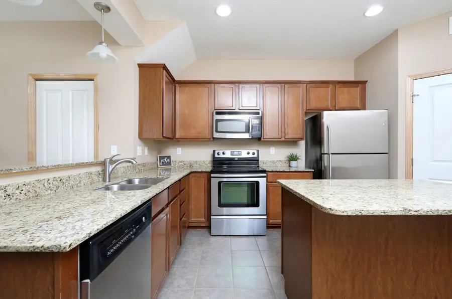 560 85th Street, West Des Moines, IA 50266 - #3