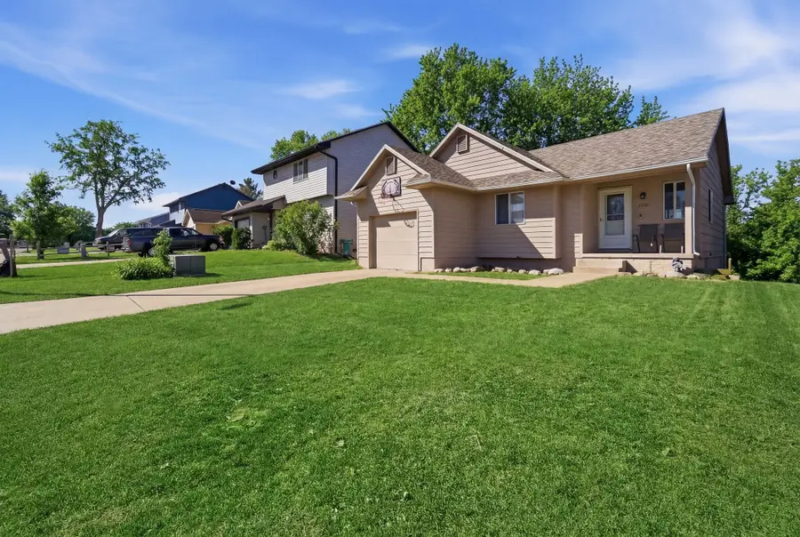 2510 SE 18th Street, Des Moines, IA 50320 - #2