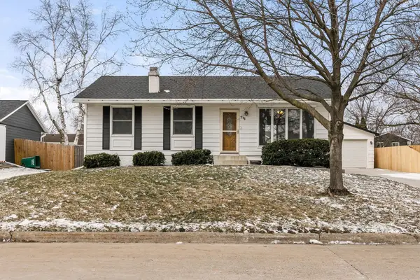 218 NW Bayberry Lane, Ankeny, IA 50023