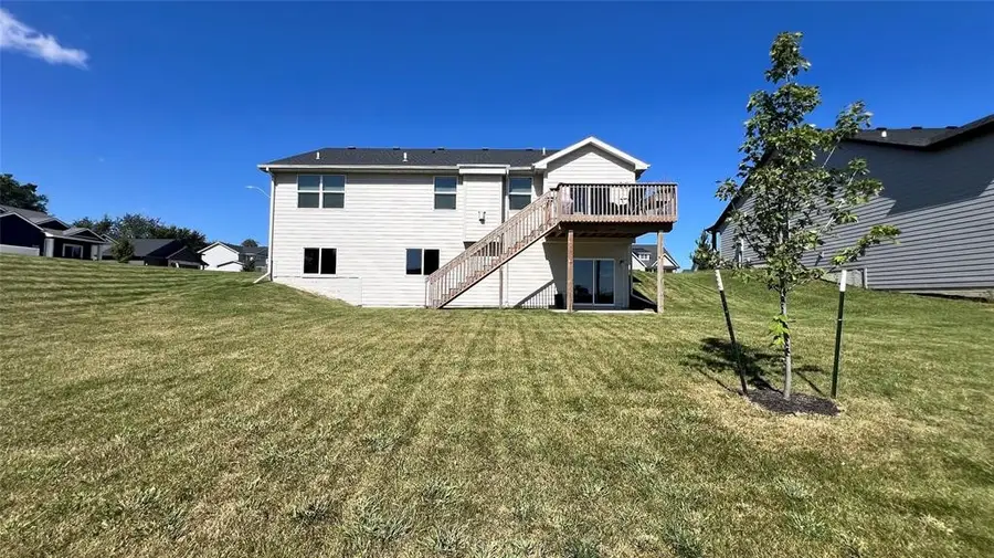 3012 Crest View Circle, Norwalk, IA 50211 - #2