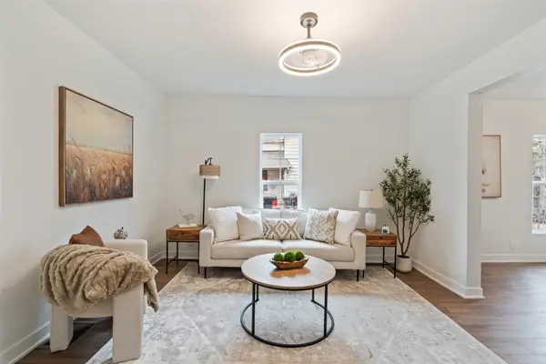 906 Cleveland Avenue, Des Moines, IA 50316