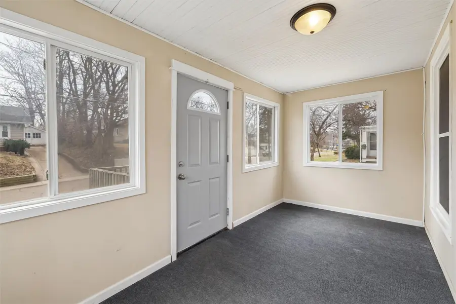 709 Pleasant View Drive, Des Moines, IA 50315 - #2