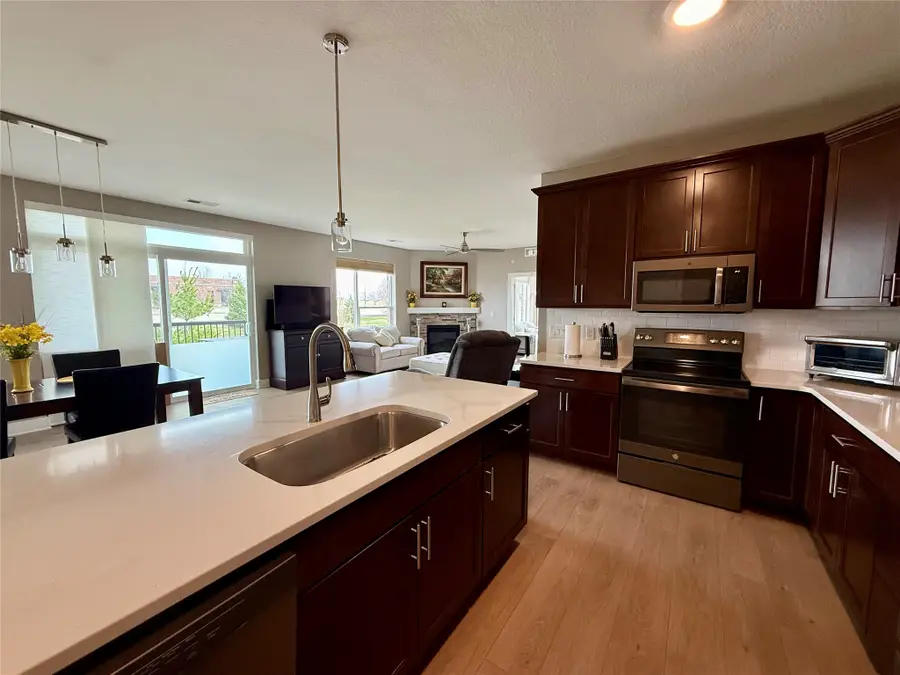 9065 Bishop Drive #106, West Des Moines, IA 50266 - #2