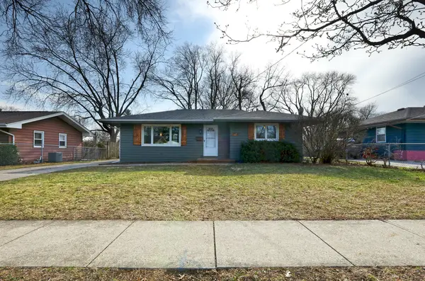 2718 Dosh Road, Des Moines, IA 50310