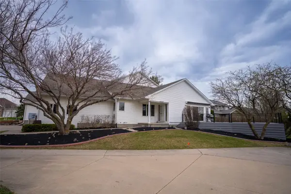 4845 Caldwell Court, Pleasant Hill, IA 50327