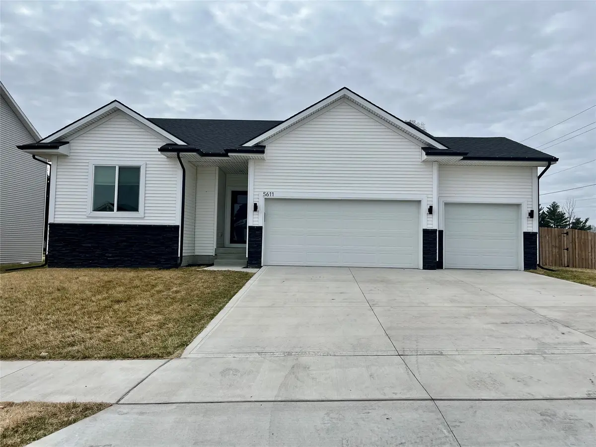 5611 Leyden Avenue, Des Moines, IA 50317 - #1