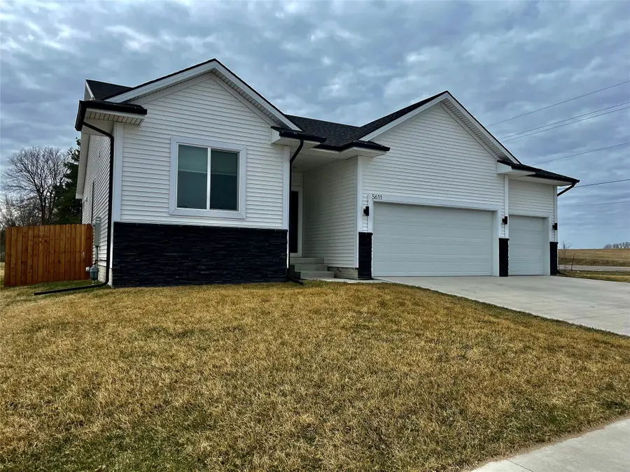 5611 Leyden Avenue, Des Moines, IA 50317 - #2