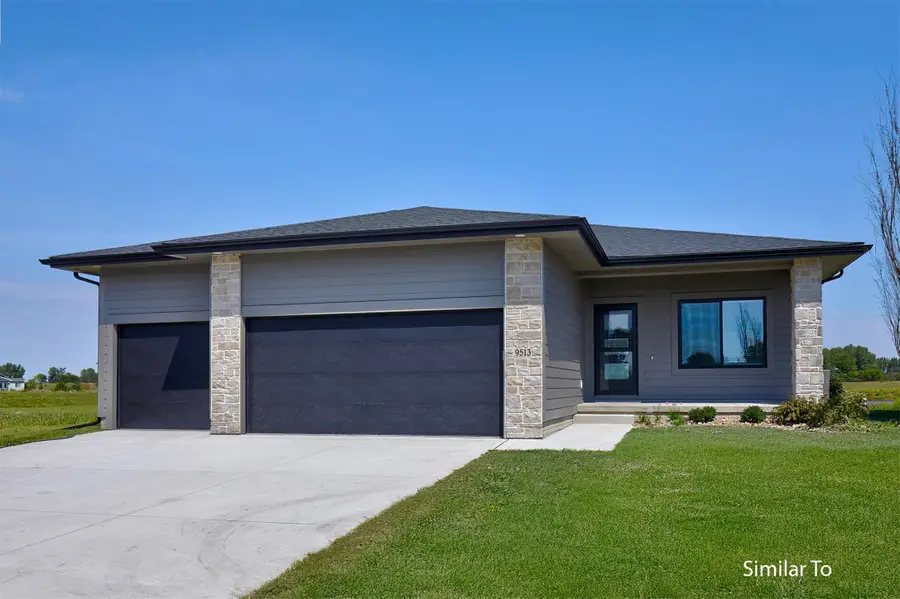 8137 Buckley Street, Johnston, IA 50131 - #2