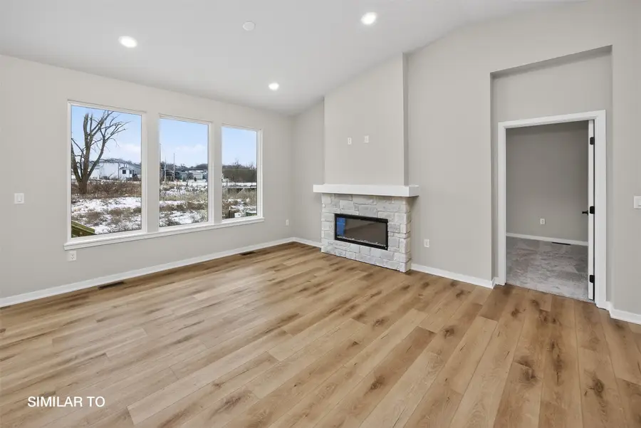 8137 Buckley Street, Johnston, IA 50131 - #3