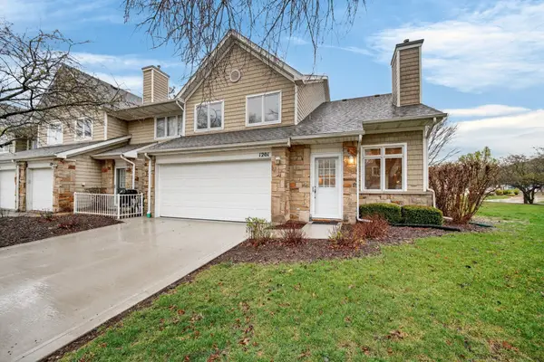 811 Burr Oaks Drive #1201, West Des Moines, IA 50266